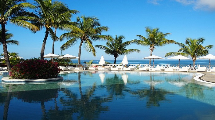 piscine-hôtel de luxe-hébergement à Maurice-activsolution