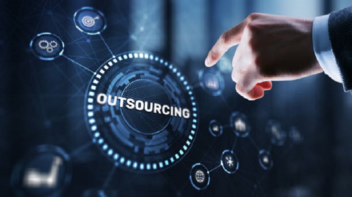 une main montrant une illustration de l'outsourcing - externalisation de services offshore - Activ Solution